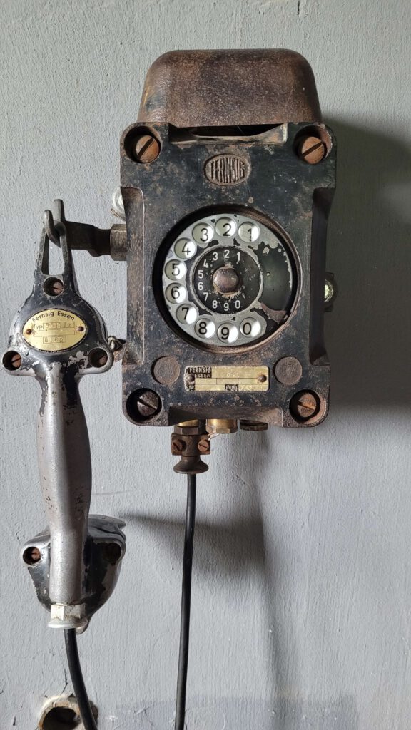 Telefon Luftschutzbunker 2. Weltkrieg