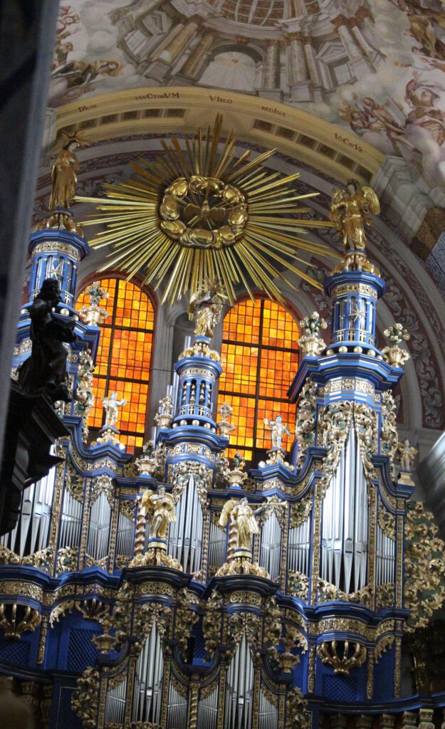 Swieta Lipka, Orgel, Heilige Linde
