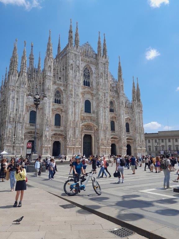 Mailand, Dom, mit dem Fahrrad durch Mailand, Fahrradtour Italien, Mailand
