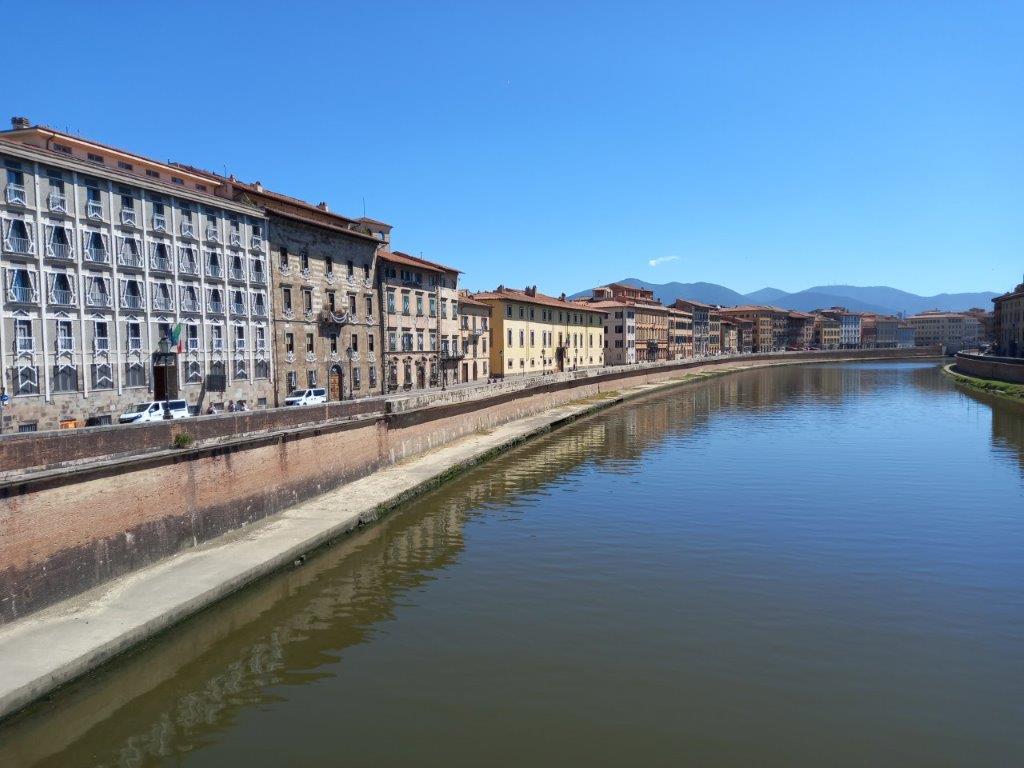 Fluss Arno Pisa Toskana Italien