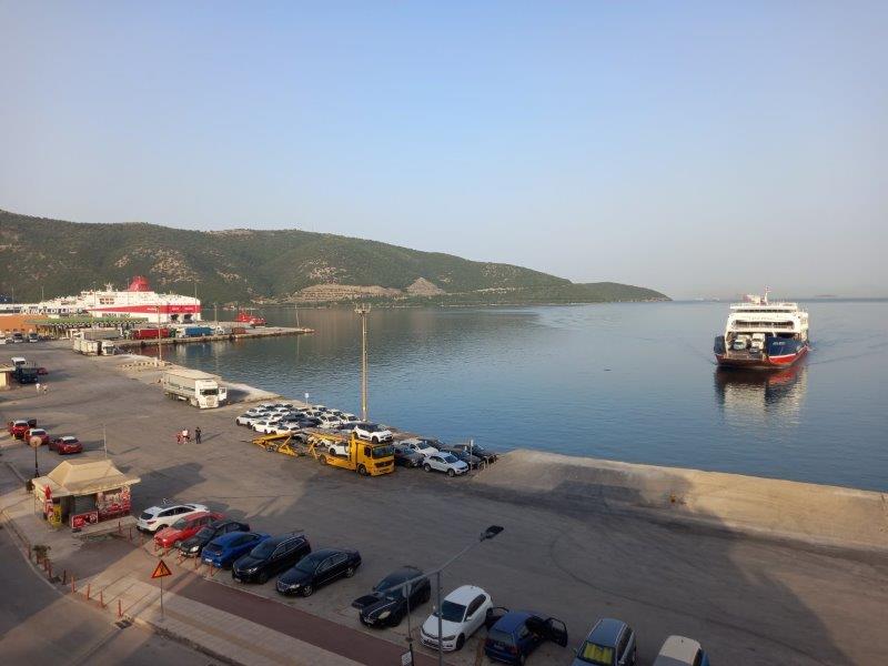 Igoumenista Hotelblick Hafen Griechenland Festland